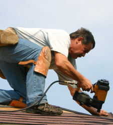 Why You Should Hire a Roofing Contractor to Fix Your Roof